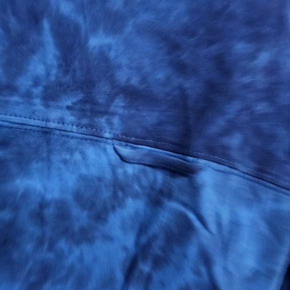 Aladdin Couples Tee Mens Medium Prince Ali Kiss Disney Boxlunch Exclusive New - Picture 10 of 10